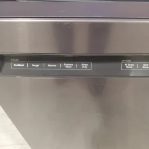 KitchenAid Third Level Utensil Rack Dishwasher with 30+ Total Wash Jets, 39 dBA with Triple Filtration System KSFE204KBS - Scratch and Dent (Minor) - Image 5