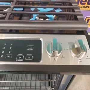 Fingerprint Resistant Stainless Steel Whirlpool 5.8 cu. ft. 5 Burner Gas Slide In Range with Air Fry WEG745H0LZ - Scratch & Dent - Minor - Image 3