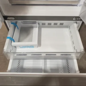 LG 25 cu. ft. 33" Wide Smart Standard-Depth MAX™ French Door Refrigerator with InstaView® Door-in-Door® and Craft Ice™ 3SD926 - LF25S6560S - Open Box - Image 7