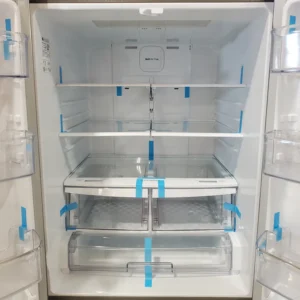 LG 22 cu. ft. 30-inch Wide French Door Refrigerator in Stainless Steel LFCS22520S - Scratch & Dent (Moderate) - Image 9