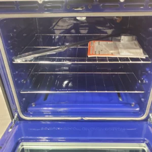 LG 6.3 cu. ft. Smart Electric Slide-in Range with InstaView®, ProBake Convection®, and Air Fry 3SD911 - LSEL6335ZE - Open Box - Image 5