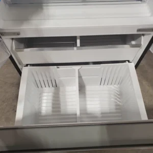 Bosch Fastest Ice Maker Standard-Depth 300 Series 26-cu ft 3 -Door Smart Compatible French Door Refrigerator with Ice Maker with Water and Ice Dispenser in Stainless Steel 3SD880 - B36FD31ENS - Open Box - Image 6