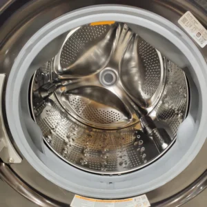 LG Ventless Washer/Dryer Combo LG WashCombo™ All-in-One 5.0 cu. ft. Mega Capacity with Inverter HeatPump™ Technology and Direct Drive Motor 3SD629 - WM6998HBA - Open Box - Image 7