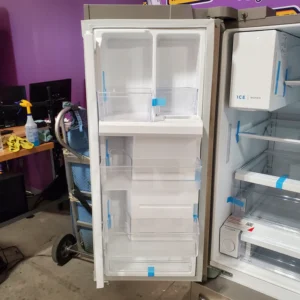 Frigidaire 27.8 cu. ft. 3 Door French Door Refrigerator with Exterior Water and Ice Dispenser 3SD436 - FRFS2823AS - Scratch & Dent (Minor) - Image 11