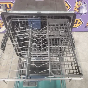 KitchenAid Third Level Utensil Rack Dishwasher with 30+ Total Wash Jets, 39 dBA with Triple Filtration System KSFE204KBS - Scratch and Dent (Minor) - Image 6